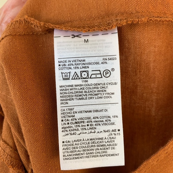 BNWT Rust ruffled top - M - Picture 5 of 6